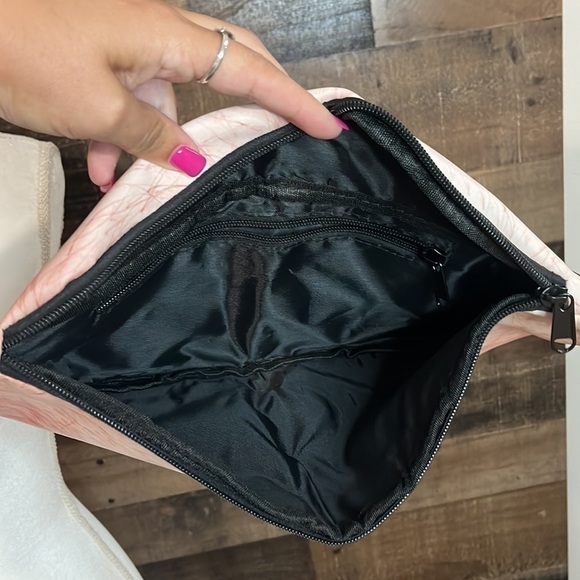 Mens Hairy Belly Button Fanny Pack Halloween - Picture 3 of 4